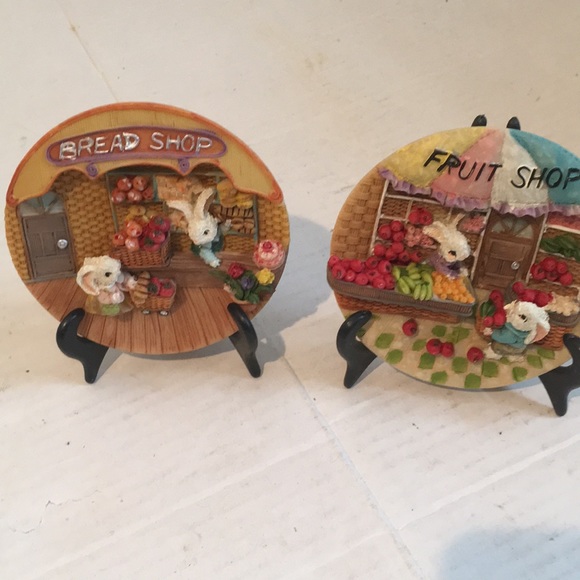 Other - NWOT vintage 1990s mini Easter collectible plates with stands